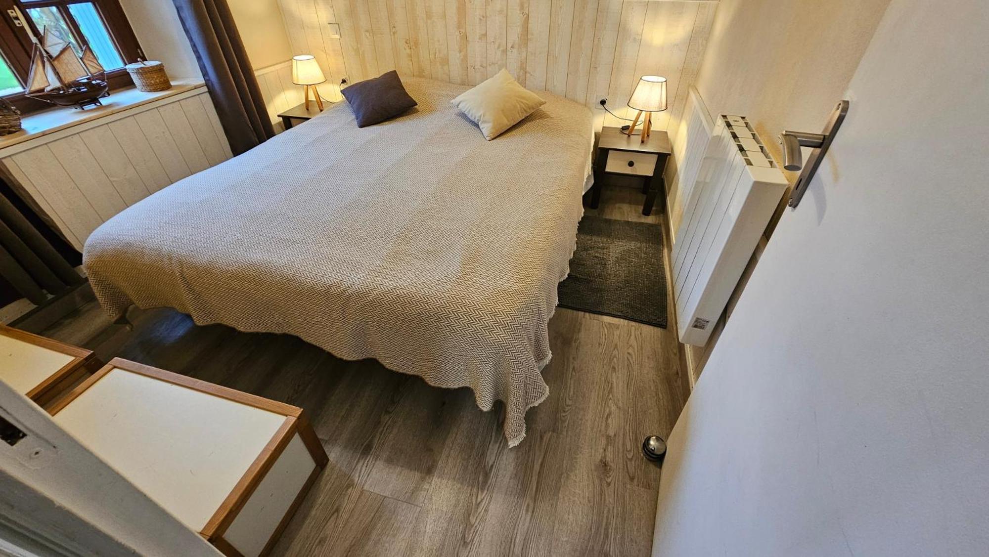Keryerna Ar C'Haouled "Aux Hortensias" Clevacance Saint-Méen Exteriör bild